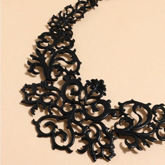 Gothic Glam GoddessWear Filigree & Scroll Gunmetal Black Statement Neckl… - Picture 6 of 13